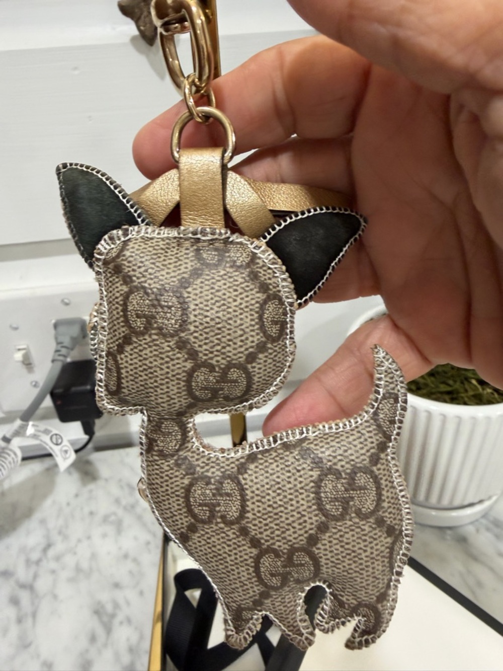 Gucci Beige Brown GG Monogram Dog Charm Keyring with Gold Hardware - Picture 3 of 5